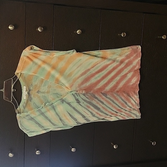 YOUNG FABULOUS & BROKE Loni Button Tee Tie Dye In Sedona In Pink Sz L NWOT - Picture 2 of 5